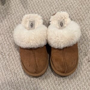 Kids UGG slippers